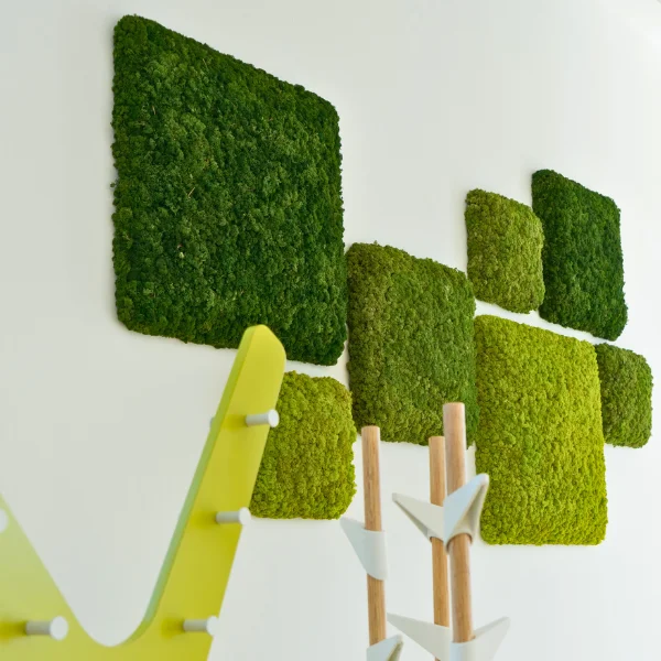 Mooswände und Moosbilder sind pflegefreie, nachhaltige Schallabsorber, die Ruhe und Natürlichkeit in Räume bringen.